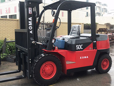 恭喜今日銷售部又出一單！廈工5.0T叉車壹臺